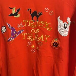 Halloween - small- Shirt - front and back decorated with Halloween